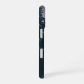 Retro Snowfall in Pine Woods iPhone 16 Hoesje (Rechterkant)