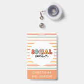 Retro sociaal werker kleurrijk badge (Voorzijde met uittrekbare clip)