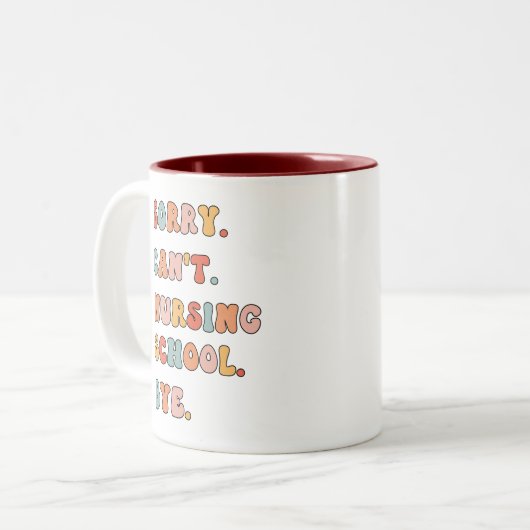Retro Sorry kan niet verpleegkunde school | Studen Tweekleurige Koffiemok (Voorkant links)