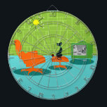 Retro Space Age Kat Dart Board Dartbord<br><div class="desc">Er wordt gezegd dat honden eigenaars hebben en dat katten personeel hebben. De partner op dit Retro Space Age Kat Dart Board kon het niet meer eens zijn! Het stijlvolle, minimalistische kunstontwerp uit de jaren zestig kenmerkt een strakke, zwarte kat in een moderne woonkamer uit de midden eeuw. De verfijnde...</div>