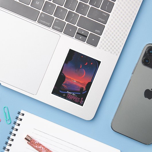 Retro Space Poster - Kijkers observeren trappist-1 Sticker (Laptop met iPhone)