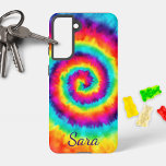 Retro Spiral Rainbow Tie Dye Signature Samsung Galaxy Hoesje<br><div class="desc">Helder en vrolijk deze spiraalvormige regenboogkleurige dye-telefoonbehuizing van retro-stijl zal je dag ophelderen! Pas het met uw gewenste naam of initialen aan.</div>