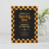Retro Spooky One Checkered Orange 1st Birthday Kaart (Staand voorkant)