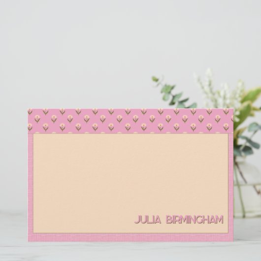 Retro Spring Hand Drawn Pink Floral and Grid Briefpapier (Staand voorkant)