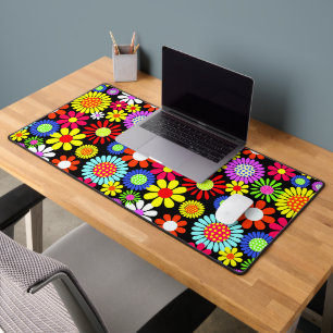 Retro spring hippie flower power bureaumat
