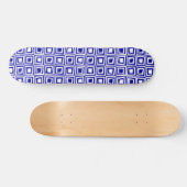 Retro Squares - zwart op donkerblauw Skateboard (Horizontaal)