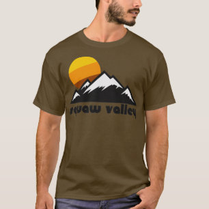 Retro Squaw Valley Tourist Souvenir Travel Califor T-shirt