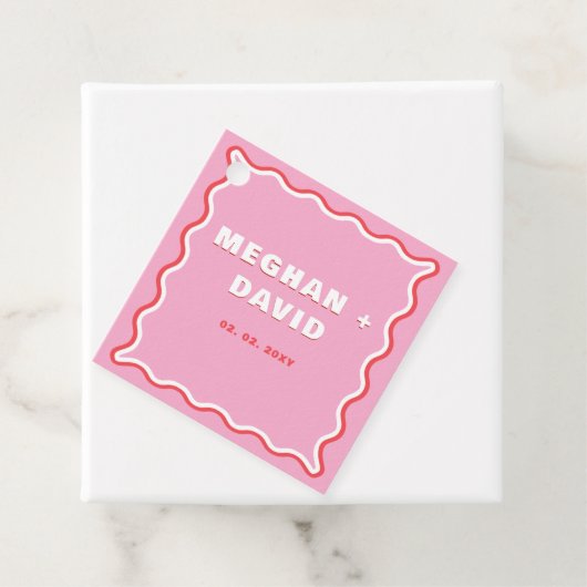 Retro Squiggle Wavy Curve Pink Red Weddenschap Bedankjes Labels (In situ)