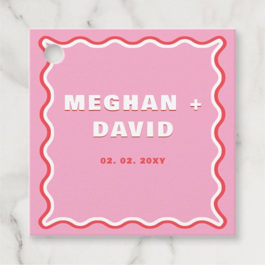Retro Squiggle Wavy Curve Pink Red Weddenschap Bedankjes Labels (Voorkant)