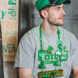 Retro St. Paddy's Day Funny St. Patrick's Day T-shirt<br><div class="desc">Maak je klaar om je St. Patrick's Day te verschrokken met het ontwerp van Retro St. Paddy's Day Funny St. Patrick's Day! Het is eenvoudig,  maar retro typografie creëer een feestelijk ontwerp dat goed geluk en vrolijkheid verspreidt. Wacht niet,  pak dit ontwerp en laat de goede tijden draaien!</div>