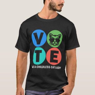 Retro stemmen als een kinderloze kat dame stemt Ka T-shirt