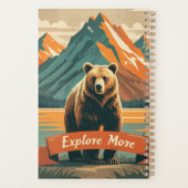 Retro-stijl beer cartoon en bergketen planner (Achterkant)