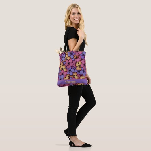 Retro stijl Hippie bloemen gepersonaliseerd Tote Bag (Op model)