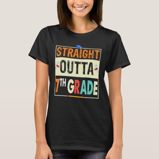 Retro Straight Outta 7th Grade 1st Day of School T-shirt (Voorkant)
