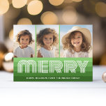 Retro strepen in olijfgroen - Merry 3 Foto Feestdagenkaart<br><div class="desc">Voorzijde - Onconventioneel kerstontwerp met een 70s-vibe. Een patroon van retro strepen in tinten olijfgroen met een funky type voor de familiegroet. Terug - Retro Line Art in tinten groen - Als u iets wilt verplaatsen,  klikt u op de knop Aanpassen om wijzigingen aan te brengen.</div>