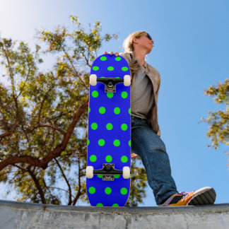 Retro Style Blue en Lime Green Polka Dot Persoonlijk Skateboard