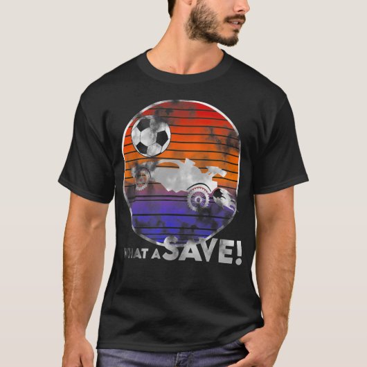 Retro Style Rocket RC Soccer Car League Gamer amer T-shirt (Voorkant)