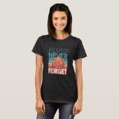 Retro Style Space Science Vergeet Pluto nooit T-shirt (Voorkant volledig)