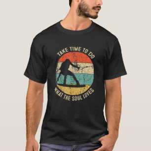 Retro Style Wakeboarder  Wakeboarding Ideeën T-shirt