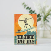 Retro Summerween Surfende Skelet Spoken Briefkaart (Staand voorkant)