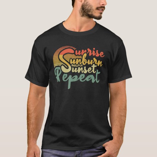 Retro  Sun Beach 2022 Ocean Tropical Hallo T-shirt (Voorkant)