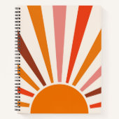 Retro Sun Rays blaast Zonnehard Oranje Geel Rood Notitieboek (Voorkant)