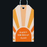 Retro Sunburst Arch Typografie Verjaardagsplezier Cadeaulabel<br><div class="desc">Sinaasappel,  perzik en crème retro zonneschijn boog lijst typografie happy birthday cadeau label. Pas de tekst van deze verjaardagsfeestleveranciers eenvoudig aan met behulp van de meegeleverde sjabloon.</div>