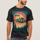 Retro Sunset Alien Spaceship Trees Zwart T-shirt (Voorkant)