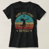 Retro Sunset Bump Set Spike Herhaal Volleyb T-shirt (Design voorkant)