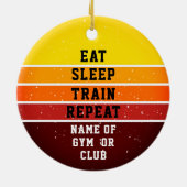Retro Sunset Gym Trainer Coach Eat Sleep Herhalen Keramisch Ornament (Achterkant)