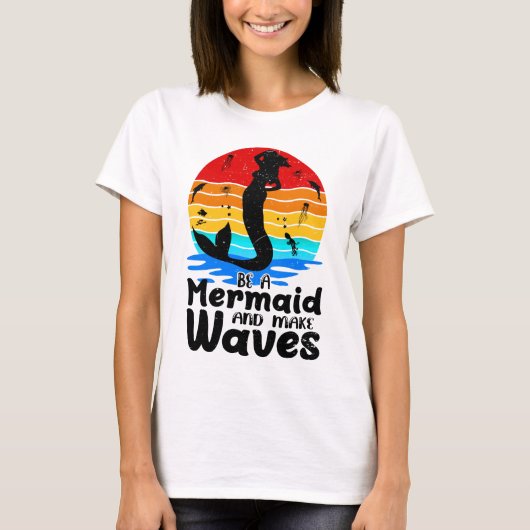  Retro Sunset is een Zeemeermin Mermaid Make Waves T-shirt (Voorkant)