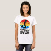  Retro Sunset is een Zeemeermin Mermaid Make Waves T-shirt (Voorkant volledig)