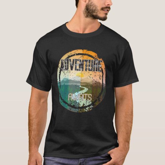 Retro Sunset Natural Lake Mountain Adventure Await T-shirt (Voorkant)