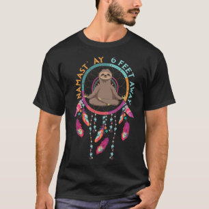 Retro Sunset Sloth Yoga Namas Ay 6 feet weg T-shirt