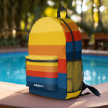 Retro Sunset Stripes met Simple Sans Serif Name Bedrukte Rugzak<br><div class="desc">Rugby Stripes - Een preppy-patroon met vetgedrukte strepen en een naam. Als je kunst nog moet worden aangepast,  klik je op Deze knop aanpassen. Dit zal u naar een ontwerpgebied brengen waar u dingen rond kunt bewegen en zelfs kleuren kunt veranderen!</div>