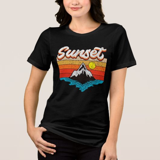 Retro Sunset Vibes Tri-Blend Shirt (Voorkant)