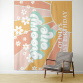 Retro Sunshine Groovy One Daisy Verjaardagsbanner Wandkleed (In situ)