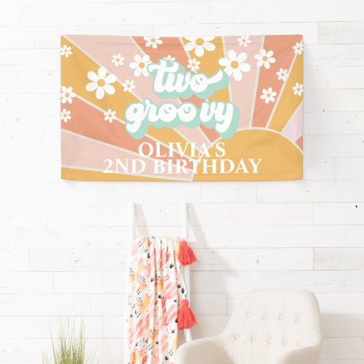 Retro Sunshine Two Groovy Daisy Birthday Spandoek (Insitu)