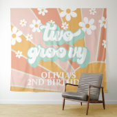 Retro Sunshine Two Groovy Daisy Verjaardagsbanner Wandkleed (In Situ (horizontaal))