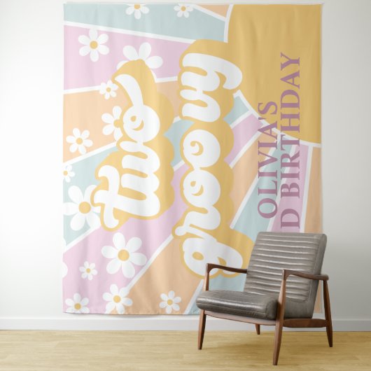 Retro Sunshine Two Groovy Pastel Daisy Verjaardag  Wandkleed (In situ)