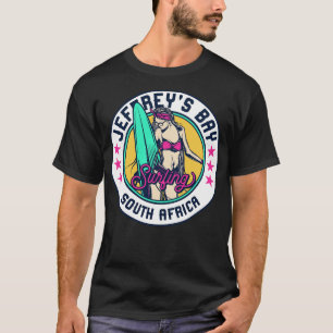 Retro Surfer Babe Badge Jeffreys Bay Zuid-Afrika T-shirt