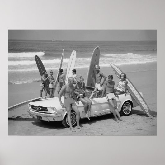Retro Surfers, Zwart-wit Beach  Poster (Voorkant)