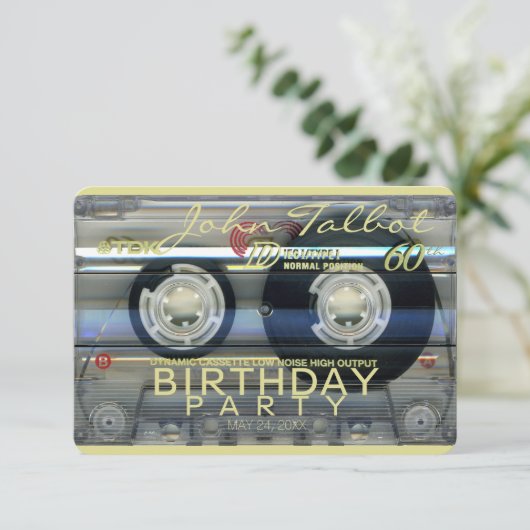 Retro T2 Audiotape 60e verjaardag Uitnodiging (Staand voorkant)