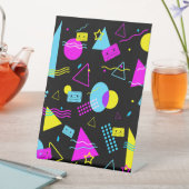 RETRO TAPE COLORFUL VORMEN RECLAMEBORD MET VOETSTUK (Insitu)