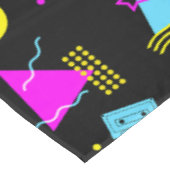 RETRO TAPE COLORFUL VORMEN TAFELKLEED (Gekanteld)