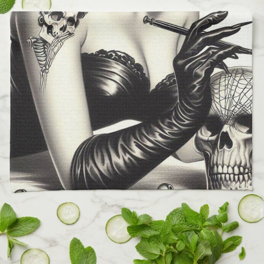 Retro Tattoed Gothic Pin-up Theedoek (Gevouwen)