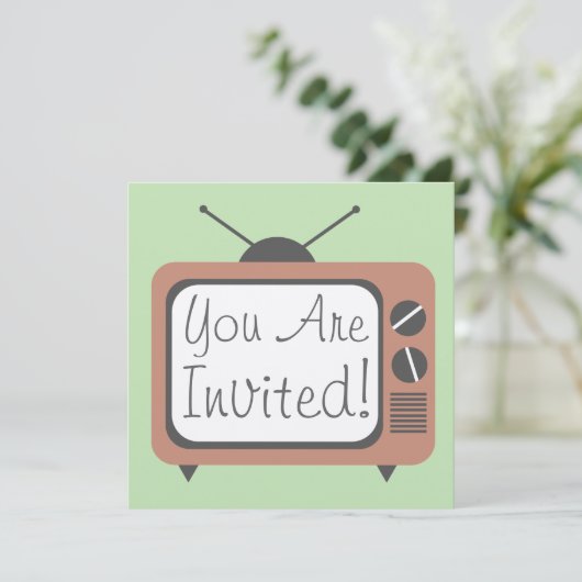 Retro Television Set Uitnodiging (Staand voorkant)