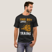 Retro This Boy Loves Trains Locomotive Engineer Ki T-shirt (Voorkant volledig)