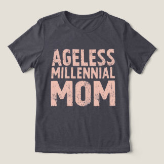 Retro “Tijdloze Millennial Moeder” Gedecoreerde T- Tri-Blend Shirt