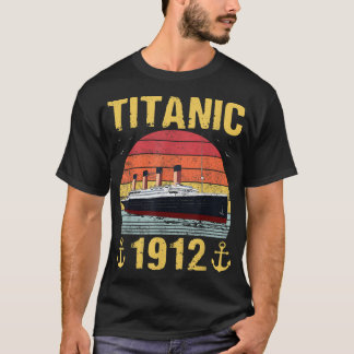 Retro Titanic 1912 Cruise Vessel  Ship T-shirt